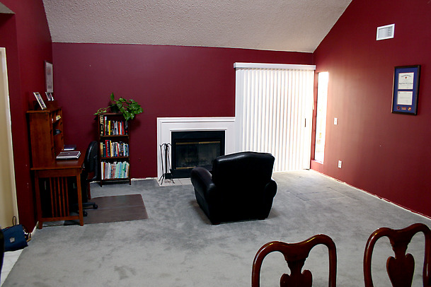 hccor204-before-living-room_w609.jpg